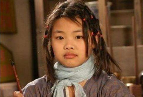 4位童星出道女演员，杨幂成女强人，王莎莎成学霸，而她却已出家