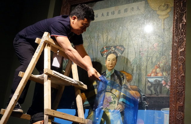 明代铜鎏金编钟、慈禧油画像……北京皇家园林最有份量文物都来了！