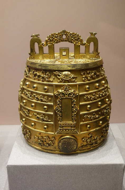 明代铜鎏金编钟、慈禧油画像……北京皇家园林最有份量文物都来了！