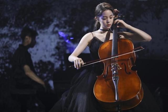 欧阳娜娜10周年巡回音乐会官宣 8月17日南京落地真实梦境